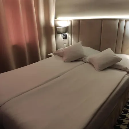 Art Hotel's Σοσνόβιετς