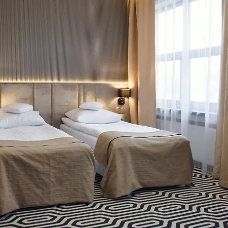 Lägenhetshotell Art Hotel's 3*