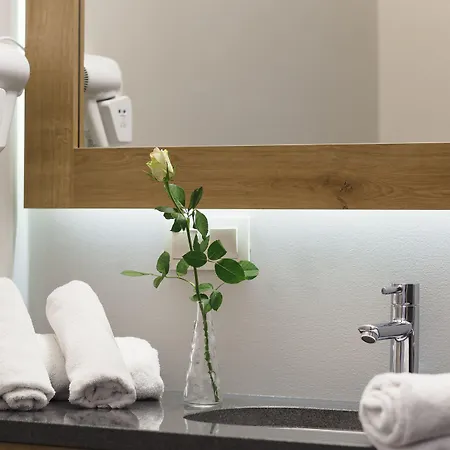 アパートホテル Art Hotel's 3*