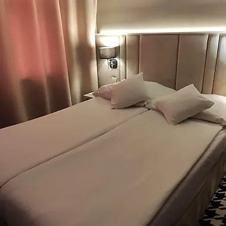 アパートホテル Art Hotel's