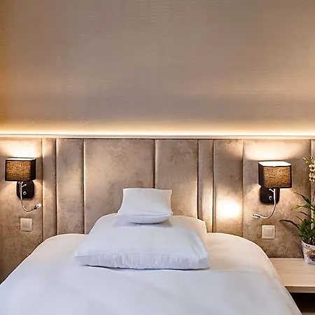 アパートホテル Art Hotel's 3*