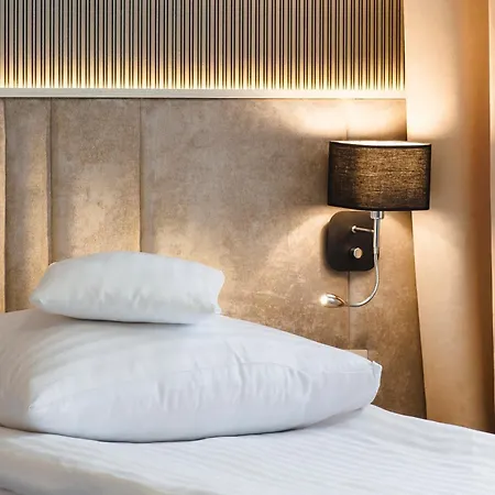 Art Hotel's Apartmanhotel Sosnowiec